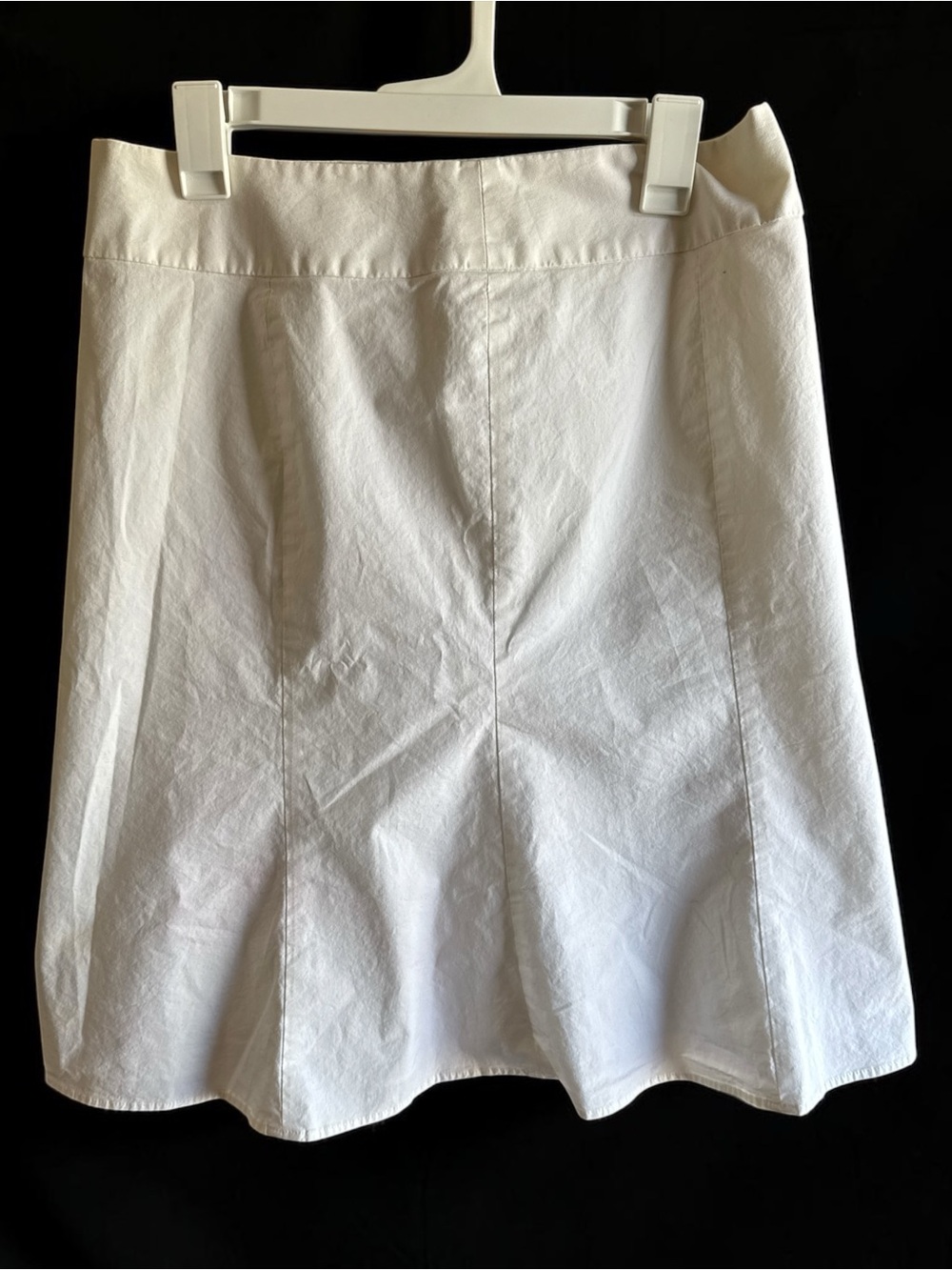 GAP White Flared Panel Skirt -97% cotton 3% spandex. Fully lined.